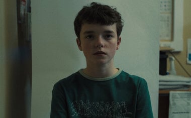 Netflix no feriado: 13 filmes e séries novos que vão grudar você no sofá
